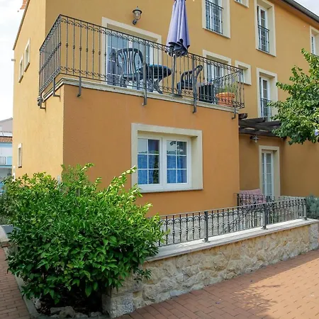 Rougemarin Apartment *